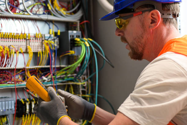 Best Electrical Contractors for Businesses  in Greenfield, IL